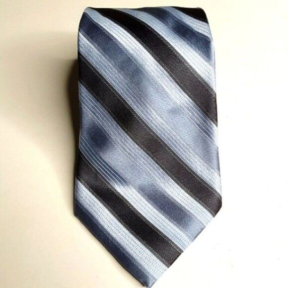 Calvin Klein Men Silk Tie - Picture 1 of 8